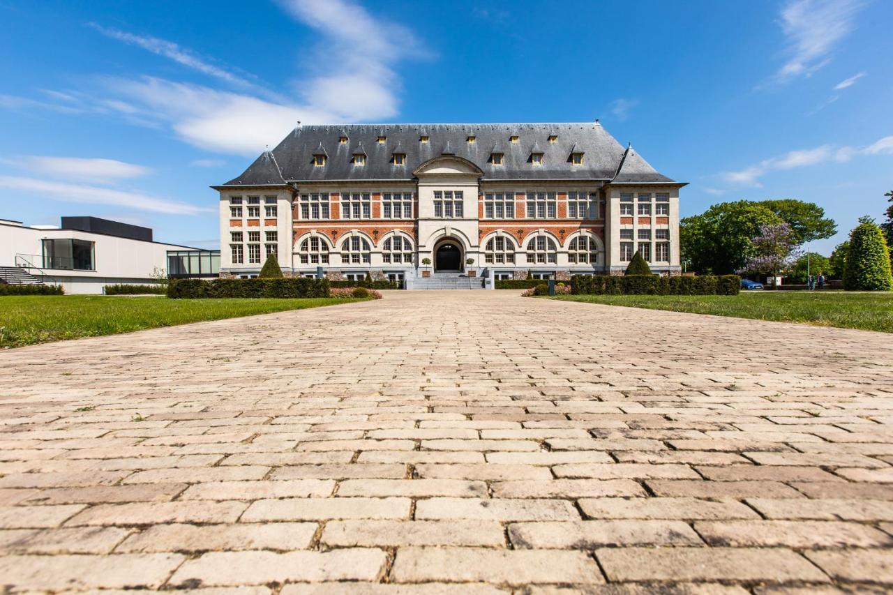 Terhills Hotel Maasmechelen Exterior photo